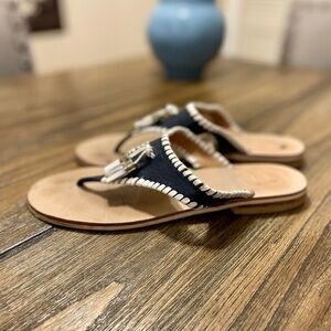 Jack Rogers Alana Tassel Navy & White Thong Leather Sandals Size 8M Preppy Beach